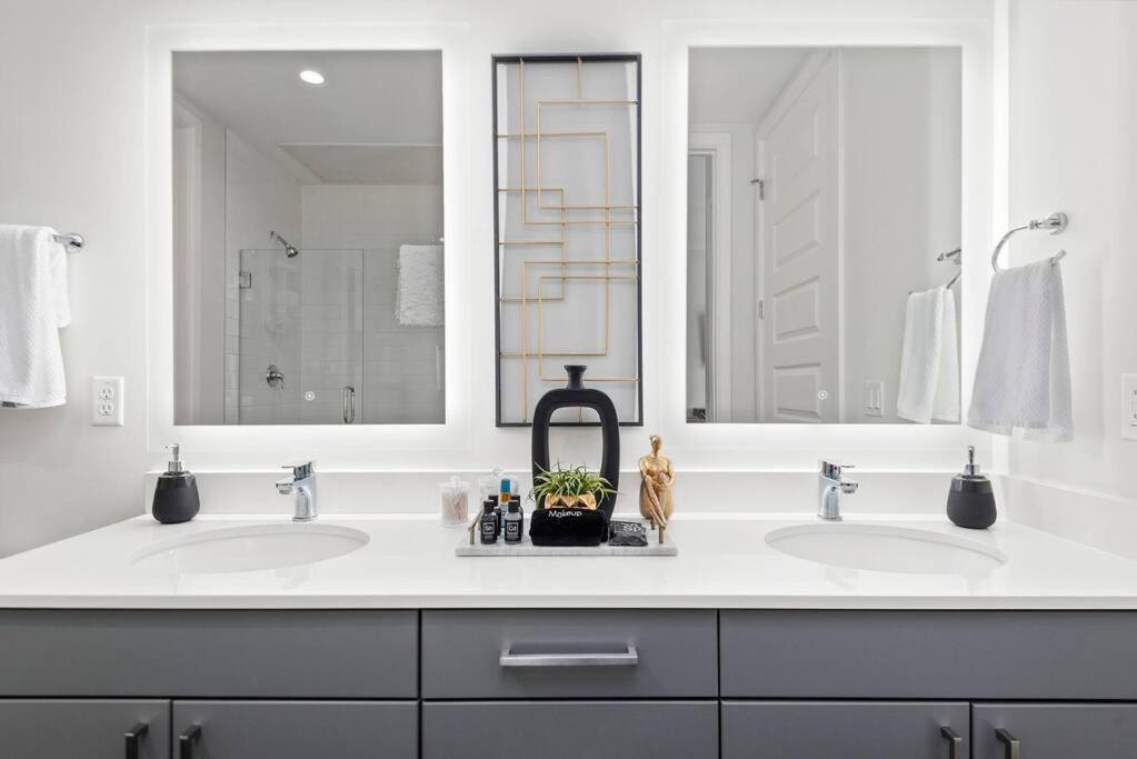 The Executive Suite เดอะวูดแลนส์ ภายนอก รูปภาพ
